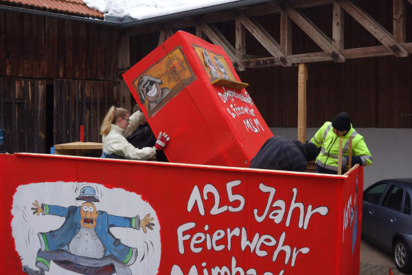 Fasching_VorbereitungWagenB_15_005